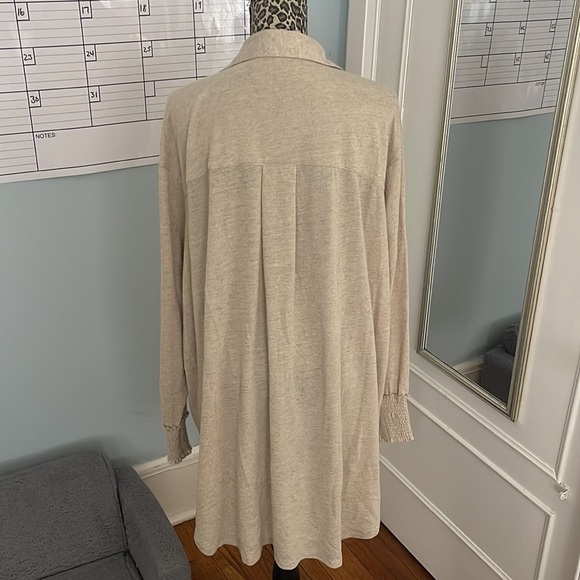 Free People Tunic in Oatmeal colour size large, fits big.  Never worn - Picture 2 of 2